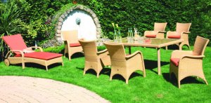 preiswerte und hochwertige Gartenm&ouml;bel  im wetterfestem Kunststoffgeflecht