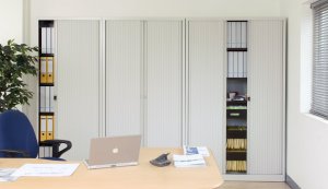 Büroschrank mit abschließbaren Rollläden sofort lieferbar