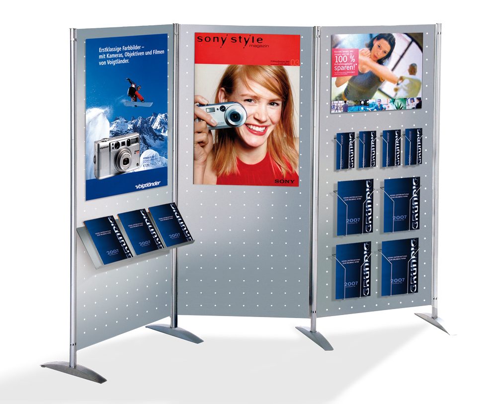 Messestand-Stellwand mit Prospektfächer, Plakattaschen, Laufrollen