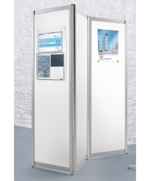 Sichtschutzwand mit 3 frei drehbaren Faltarmen