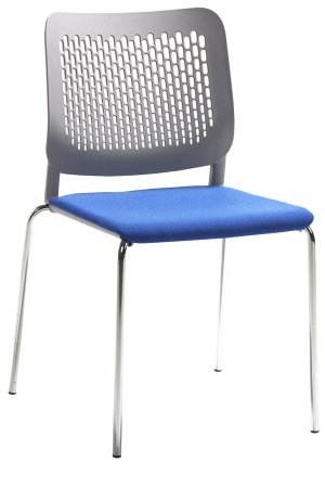 robuster Hartplastiksitz mit gelochter Rückenlehne