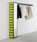 elegantes Schuhwandregal mit Frontspiegel